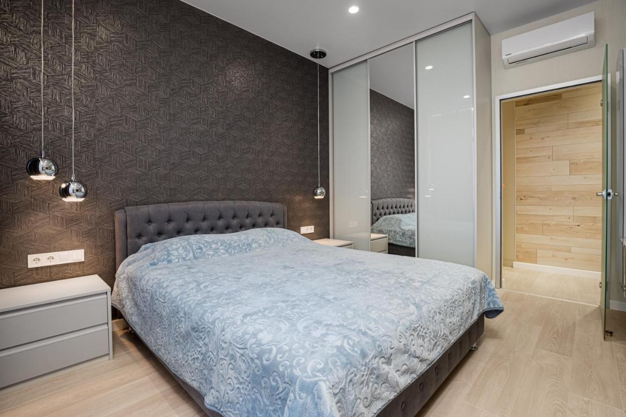 45 Pearl 2-Bedrooms Apartment With Terrace Odesa Exterior photo